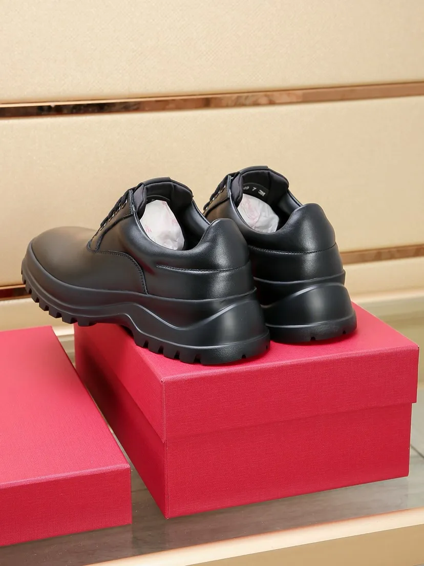 Men's men's shoes💰P660💰🔥《Ferragamo》👏Latest • High-end top brand luxury ~ purchasing agency, top quality ~. New fashionable business men's shoes🔜The uppers are made of original first-layer cowhide➕cowhide·lining, with fine workmanship. The original stylish and soft combination wear-resistant and non-slip outsole is light and comfortable on the feet. The real thing looks better in real photos. Number of yards: 38--44 (45 and 46 can be customized)